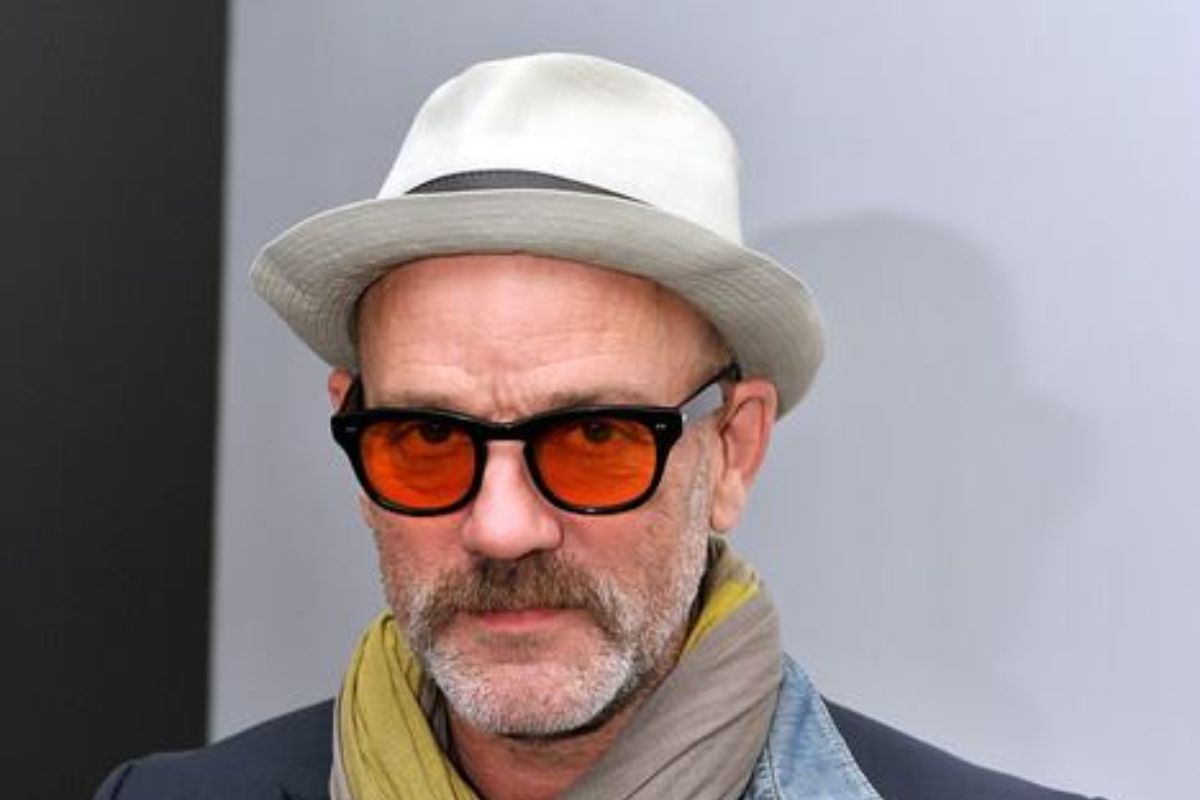 Michael Stipe Canta Le Regole Per Affrontare Il Coronavirus Zerouno