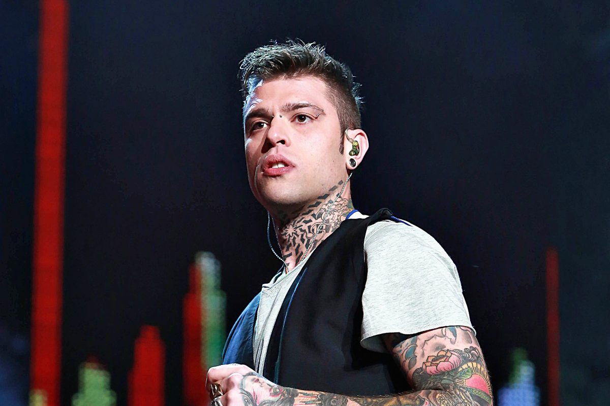 Fabio Volo Attacca Fedez La Beneficenza Si Fa In Silenzio Zerouno Tv Music Taormina